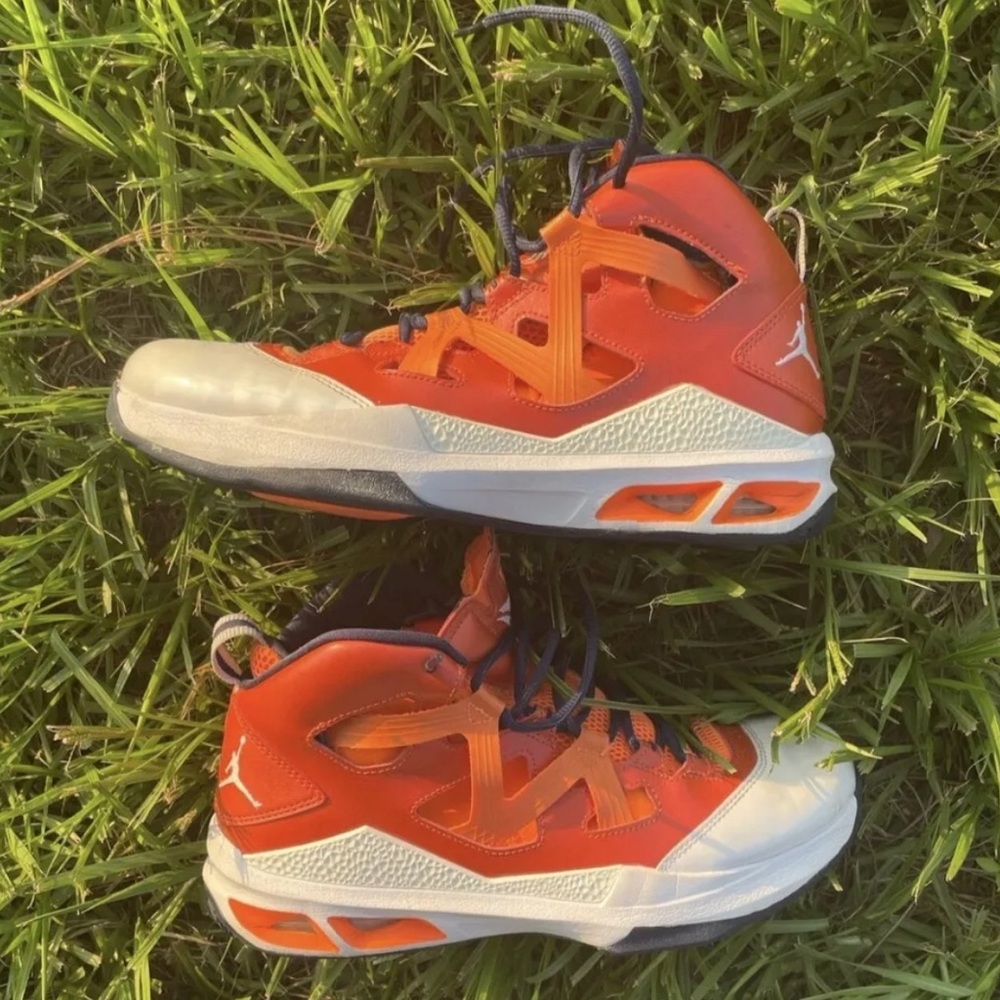 Nike Air Jordan Melo FLYWIRE 551879-807 Size 9